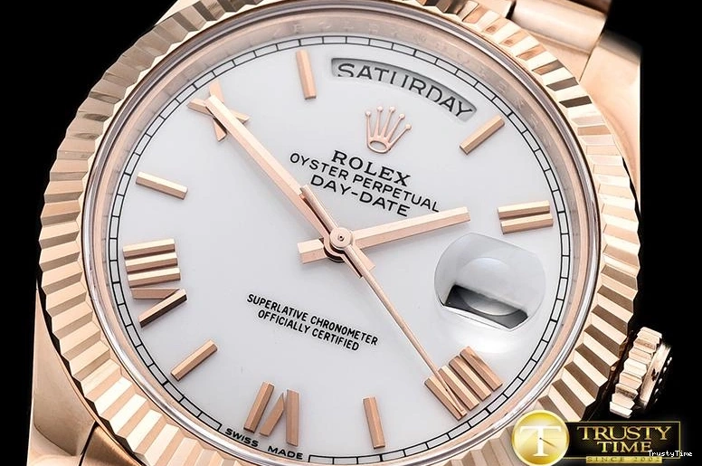 1116 RDD0218A – DayDate 40mm Casual 690